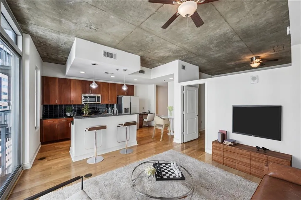 44 Peachtree Place Nw Unit 1828, Atlanta, Georgia 30309, 1 Bedroom Bedrooms, ,1 BathroomBathrooms,Residential,For Sale,44 Peachtree Place Nw Unit 1828,7607381
