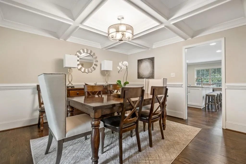 560 Coldstream Court, Sandy Springs, Georgia 30328, 4 Bedrooms Bedrooms, ,3 BathroomsBathrooms,Residential,Sold,560 Coldstream Court,6732520