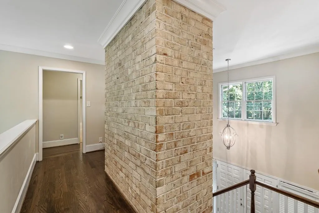 560 Coldstream Court, Sandy Springs, Georgia 30328, 4 Bedrooms Bedrooms, ,3 BathroomsBathrooms,Residential,Sold,560 Coldstream Court,6732520