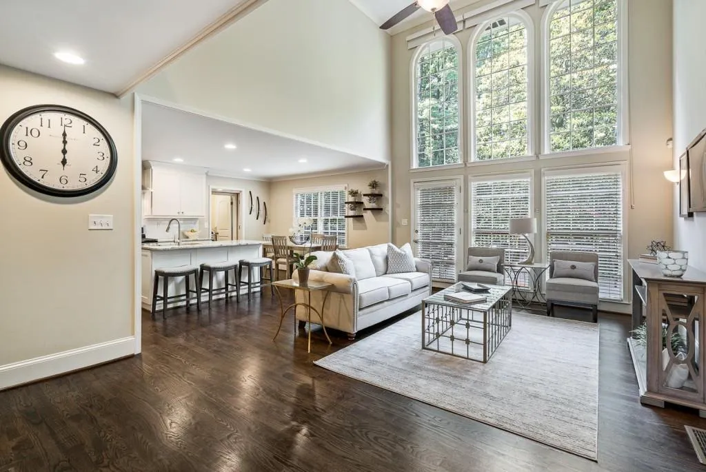 560 Coldstream Court, Sandy Springs, Georgia 30328, 4 Bedrooms Bedrooms, ,3 BathroomsBathrooms,Residential,Sold,560 Coldstream Court,6732520