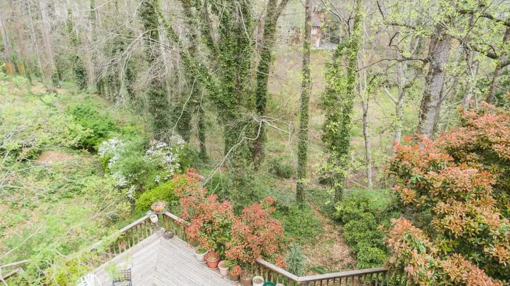 400 Highbrook Drive, Sandy Springs, Georgia 30342, 4 Bedrooms Bedrooms, ,3 BathroomsBathrooms,Residential,Sold,400 Highbrook Drive,6002401