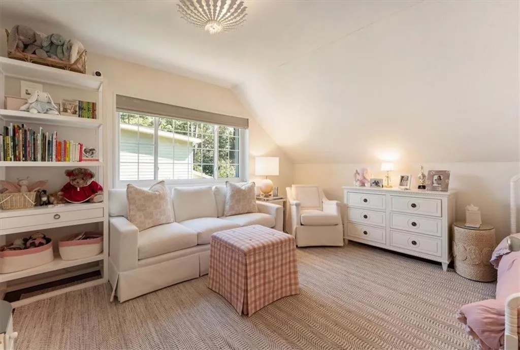 2869 Ridgemore Road Nw, Atlanta, Georgia 30318, 3 Bedrooms Bedrooms, 0 ,2 BathroomsBathrooms,Residential,For Sale,2869 Ridgemore Road Nw,7847458