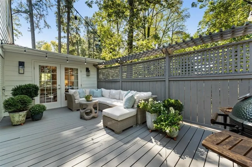 2869 Ridgemore Road Nw, Atlanta, Georgia 30318, 3 Bedrooms Bedrooms, 0 ,2 BathroomsBathrooms,Residential,For Sale,2869 Ridgemore Road Nw,7847458