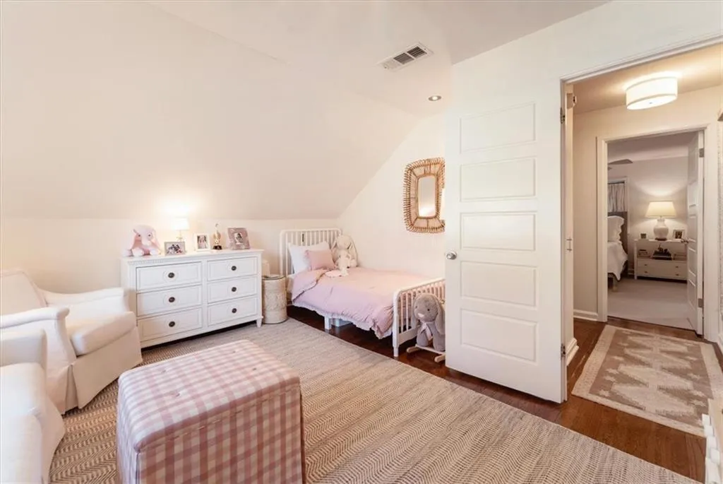 2869 Ridgemore Road Nw, Atlanta, Georgia 30318, 3 Bedrooms Bedrooms, 0 ,2 BathroomsBathrooms,Residential,For Sale,2869 Ridgemore Road Nw,7847458
