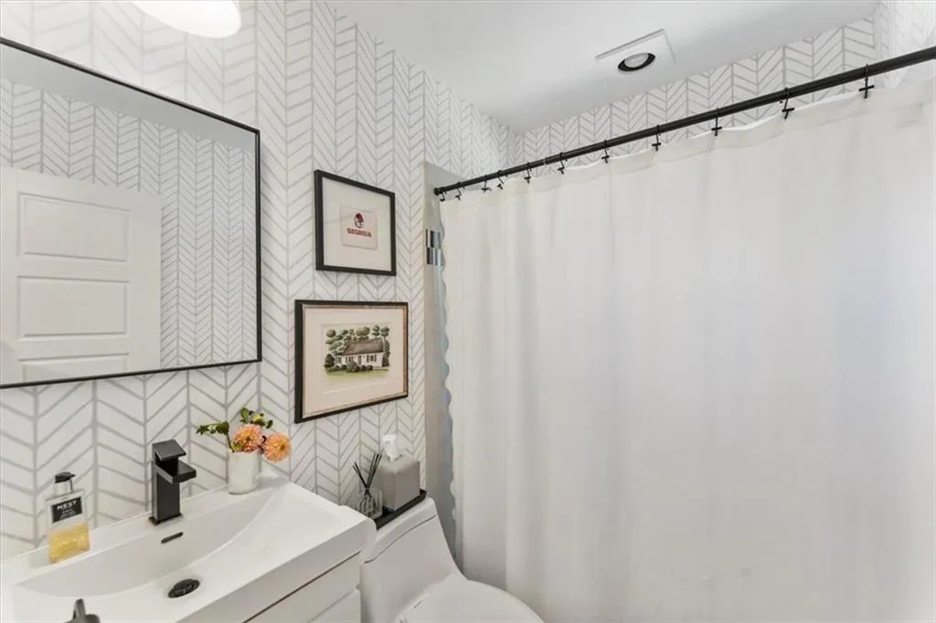2869 Ridgemore Road Nw, Atlanta, Georgia 30318, 3 Bedrooms Bedrooms, 0 ,2 BathroomsBathrooms,Residential,For Sale,2869 Ridgemore Road Nw,7847458