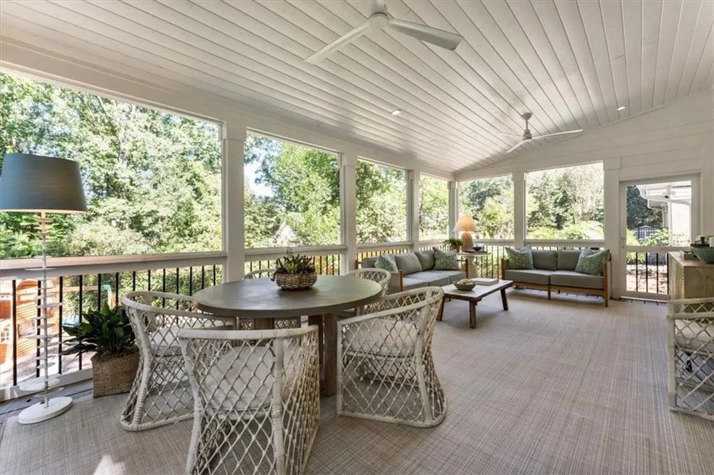 2869 Ridgemore Road Nw, Atlanta, Georgia 30318, 3 Bedrooms Bedrooms, 0 ,2 BathroomsBathrooms,Residential,For Sale,2869 Ridgemore Road Nw,7847458