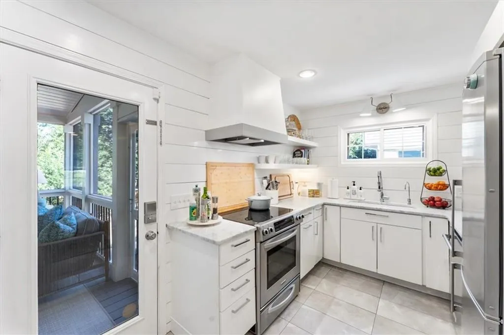 2869 Ridgemore Road Nw, Atlanta, Georgia 30318, 3 Bedrooms Bedrooms, 0 ,2 BathroomsBathrooms,Residential,For Sale,2869 Ridgemore Road Nw,7847458