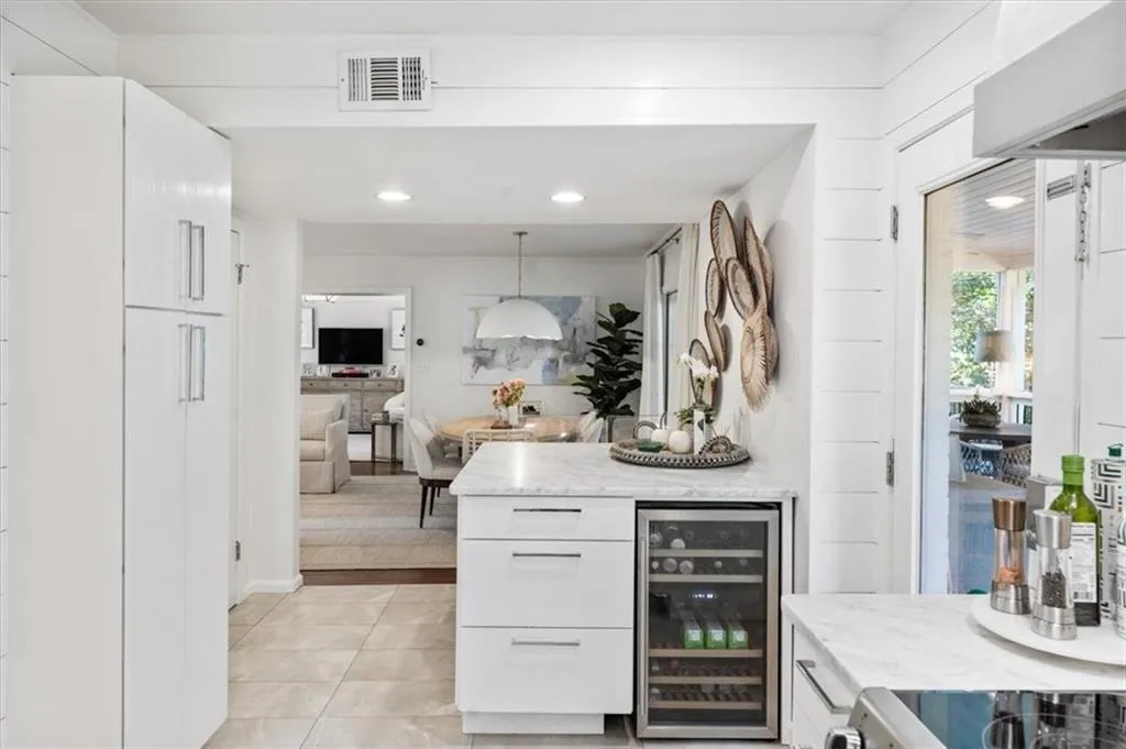 2869 Ridgemore Road Nw, Atlanta, Georgia 30318, 3 Bedrooms Bedrooms, 0 ,2 BathroomsBathrooms,Residential,For Sale,2869 Ridgemore Road Nw,7847458
