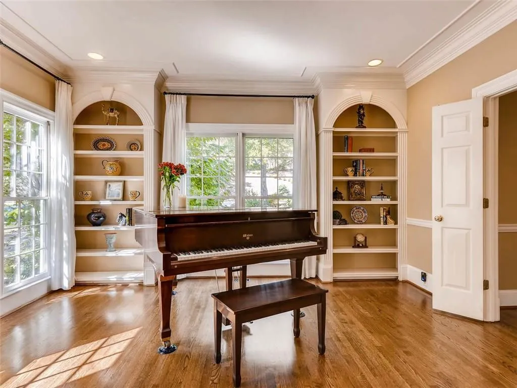 95 Wing Mill Road, Sandy Springs, Georgia 30350, 5 Bedrooms Bedrooms, ,5 BathroomsBathrooms,Residential,Sold,95 Wing Mill Road,5920812