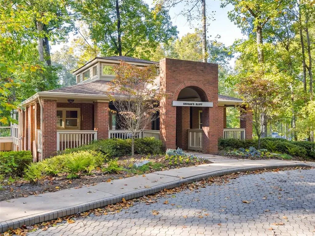95 Wing Mill Road, Sandy Springs, Georgia 30350, 5 Bedrooms Bedrooms, ,5 BathroomsBathrooms,Residential,Sold,95 Wing Mill Road,5920812