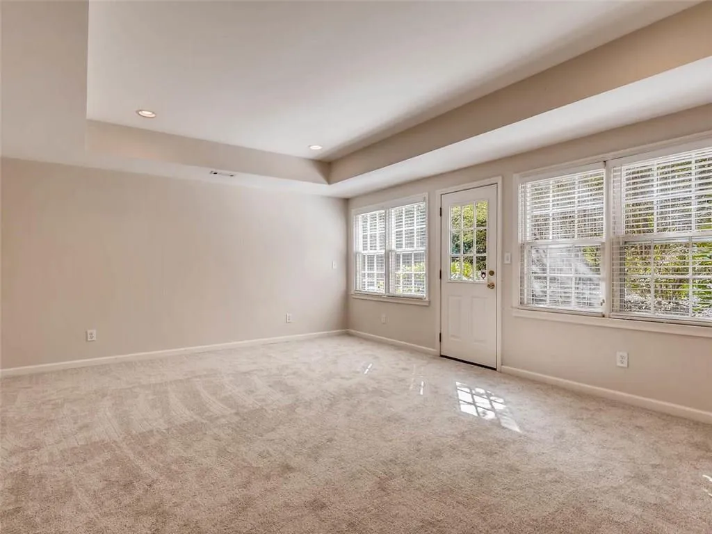 95 Wing Mill Road, Sandy Springs, Georgia 30350, 5 Bedrooms Bedrooms, ,5 BathroomsBathrooms,Residential,Sold,95 Wing Mill Road,5920812