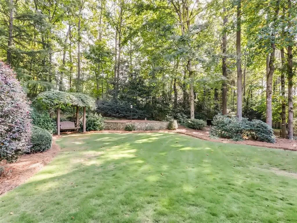 95 Wing Mill Road, Sandy Springs, Georgia 30350, 5 Bedrooms Bedrooms, ,5 BathroomsBathrooms,Residential,Sold,95 Wing Mill Road,5920812