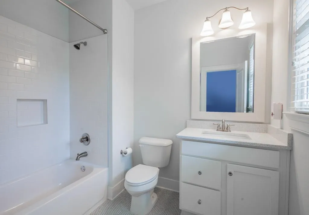 256 Underwood Drive, Sandy Springs, Georgia 30328, 4 Bedrooms Bedrooms, ,3 BathroomsBathrooms,Residential,Sold,256 Underwood Drive,5853394