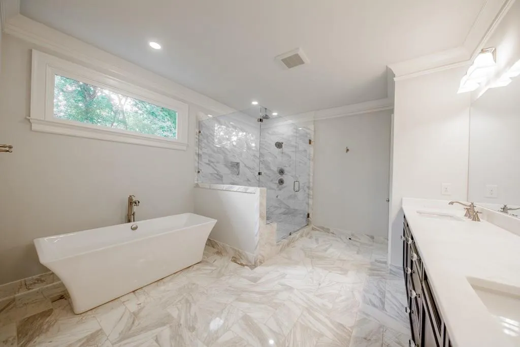 256 Underwood Drive, Sandy Springs, Georgia 30328, 4 Bedrooms Bedrooms, ,3 BathroomsBathrooms,Residential,Sold,256 Underwood Drive,5853394