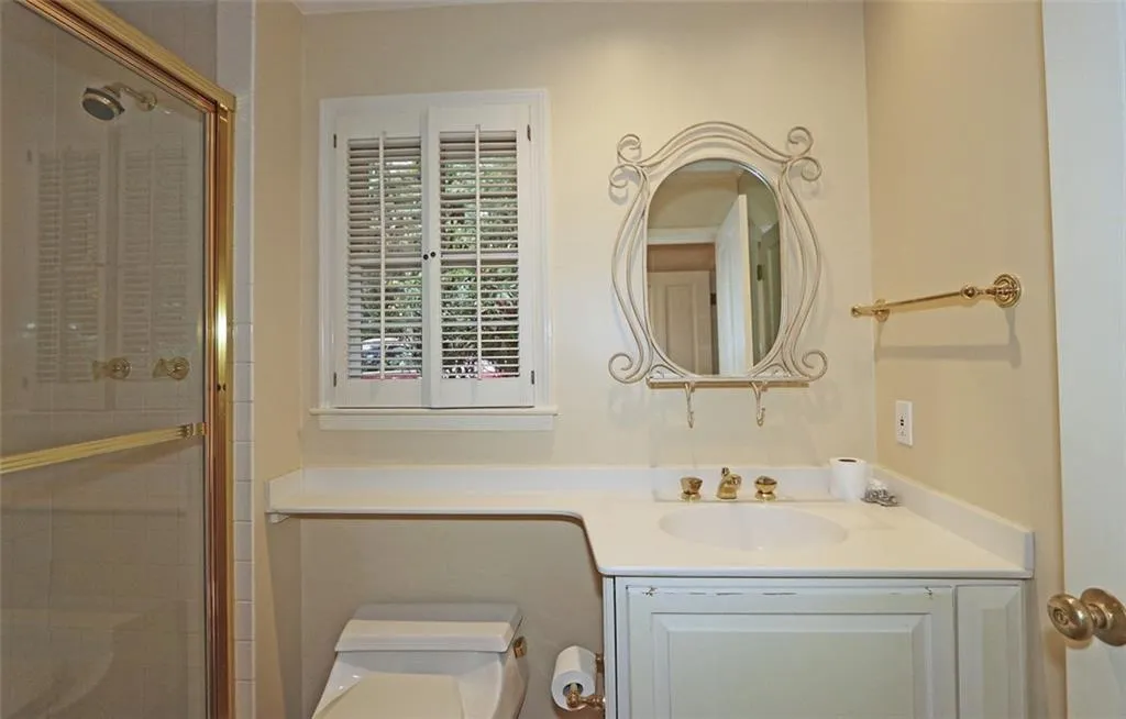 6270 Mountain Brook Lane, Sandy Springs, Georgia 30328, 3 Bedrooms Bedrooms, ,4 BathroomsBathrooms,Residential,Sold,6270 Mountain Brook Lane,6099808