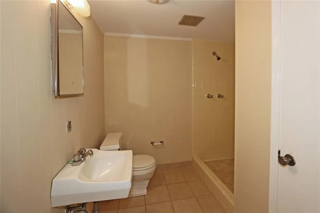 6270 Mountain Brook Lane, Sandy Springs, Georgia 30328, 3 Bedrooms Bedrooms, ,4 BathroomsBathrooms,Residential,Sold,6270 Mountain Brook Lane,6099808
