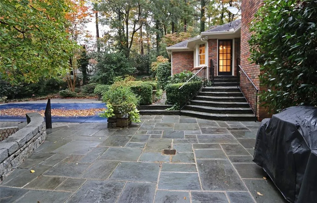 6270 Mountain Brook Lane, Sandy Springs, Georgia 30328, 3 Bedrooms Bedrooms, ,4 BathroomsBathrooms,Residential,Sold,6270 Mountain Brook Lane,6099808