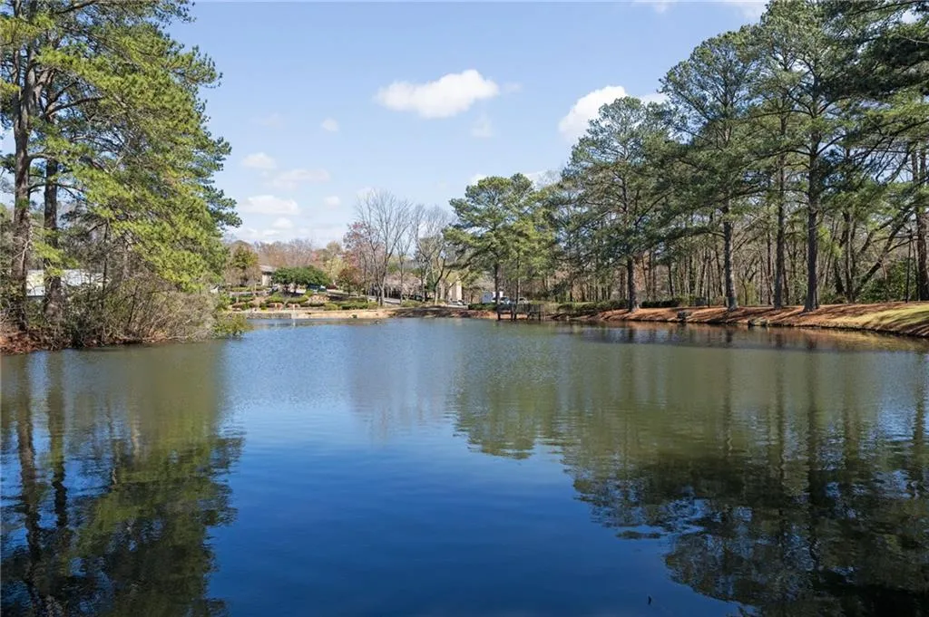 3772 Paces Ferry West Se, Atlanta, Georgia 30339, 3 Bedrooms Bedrooms, ,2 BathroomsBathrooms,Residential,For Sale,3772 Paces Ferry West Se,7535869