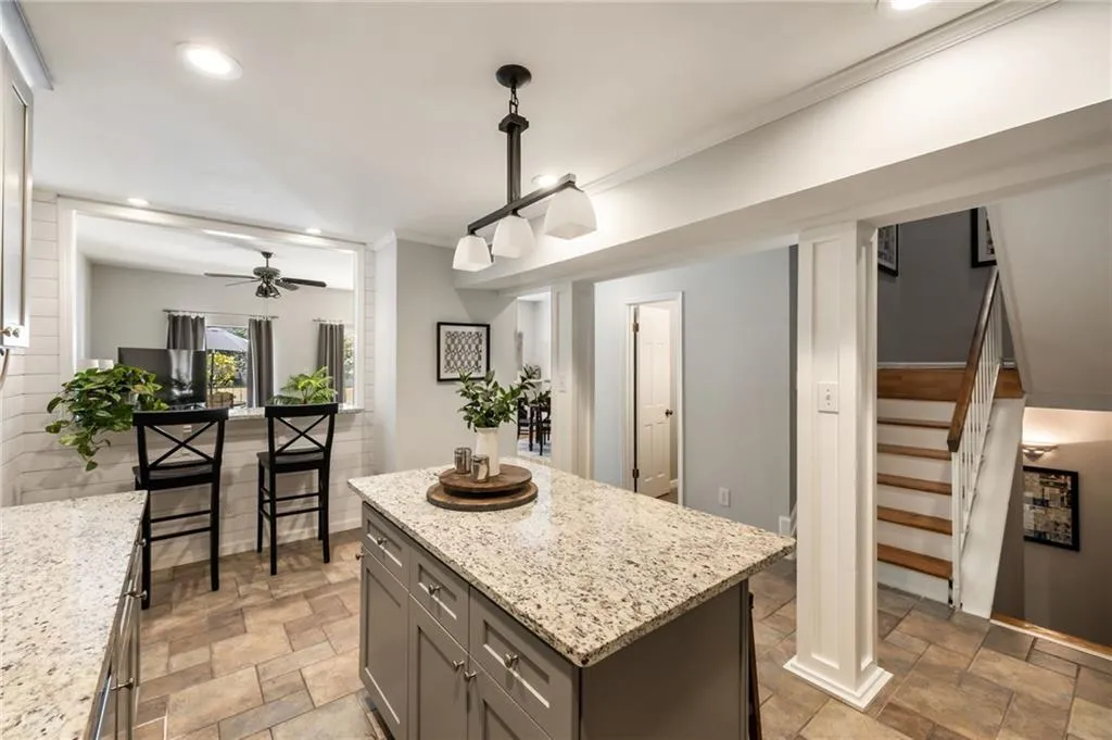 3772 Paces Ferry West Se, Atlanta, Georgia 30339, 3 Bedrooms Bedrooms, ,2 BathroomsBathrooms,Residential,For Sale,3772 Paces Ferry West Se,7535869