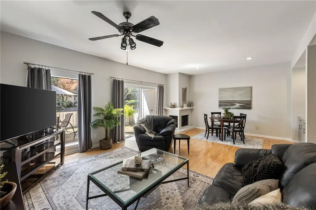 15 x 23 multi-use living area