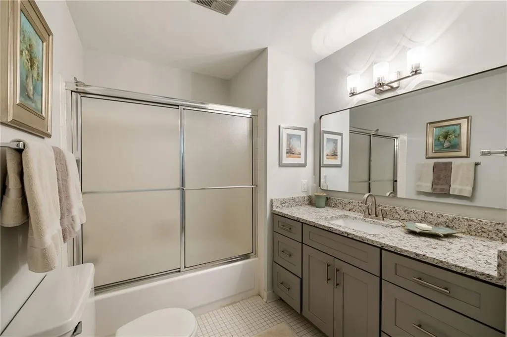 Secondary bathroom