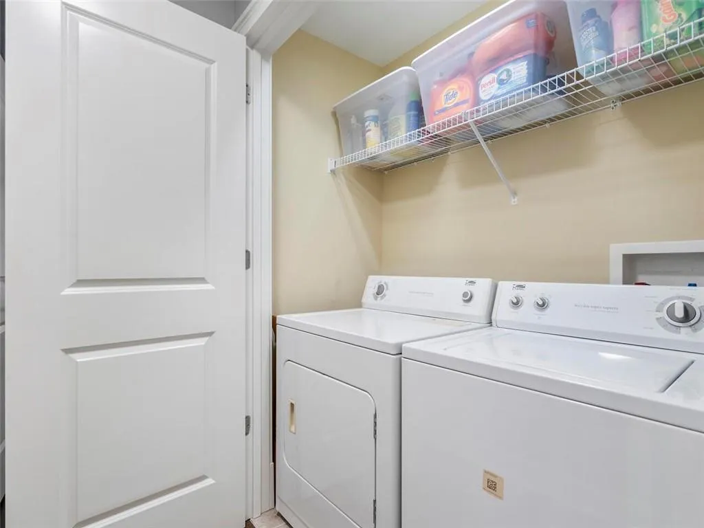 200 River Vista Drive Unit 235, Atlanta, Georgia 30339, 2 Bedrooms Bedrooms, ,2 BathroomsBathrooms,Residential,Sold,200 River Vista Drive Unit 235,7228806