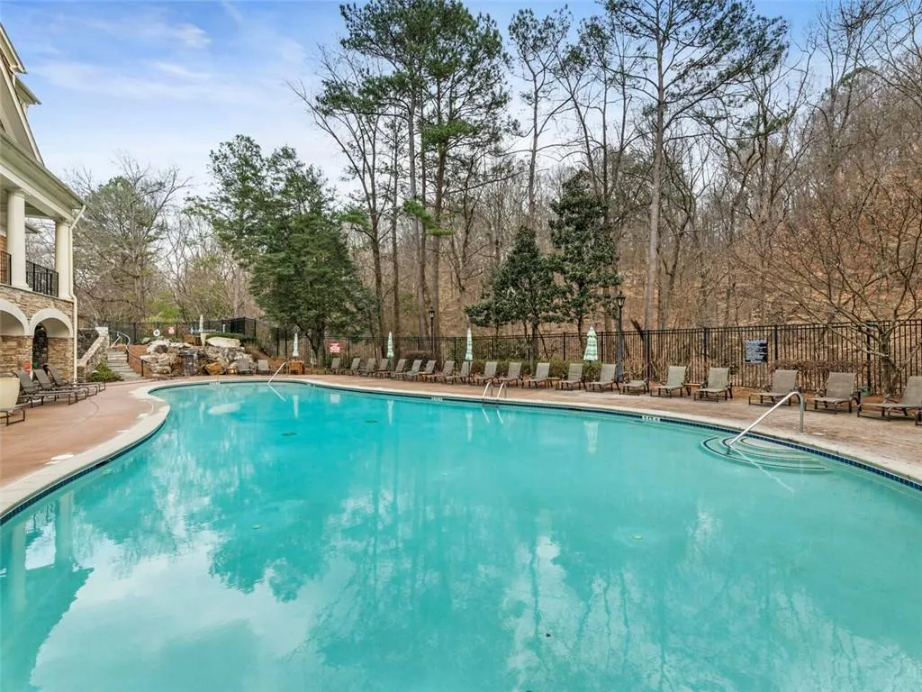 200 River Vista Drive Unit 235, Atlanta, Georgia 30339, 2 Bedrooms Bedrooms, ,2 BathroomsBathrooms,Residential,Sold,200 River Vista Drive Unit 235,7228806