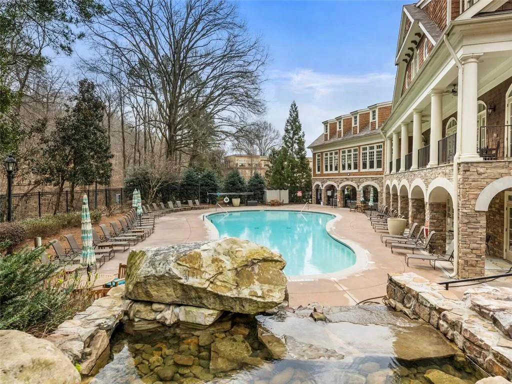 200 River Vista Drive Unit 235, Atlanta, Georgia 30339, 2 Bedrooms Bedrooms, ,2 BathroomsBathrooms,Residential,Sold,200 River Vista Drive Unit 235,7228806