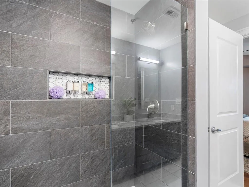 200 River Vista Drive Unit 235, Atlanta, Georgia 30339, 2 Bedrooms Bedrooms, ,2 BathroomsBathrooms,Residential,Sold,200 River Vista Drive Unit 235,7228806