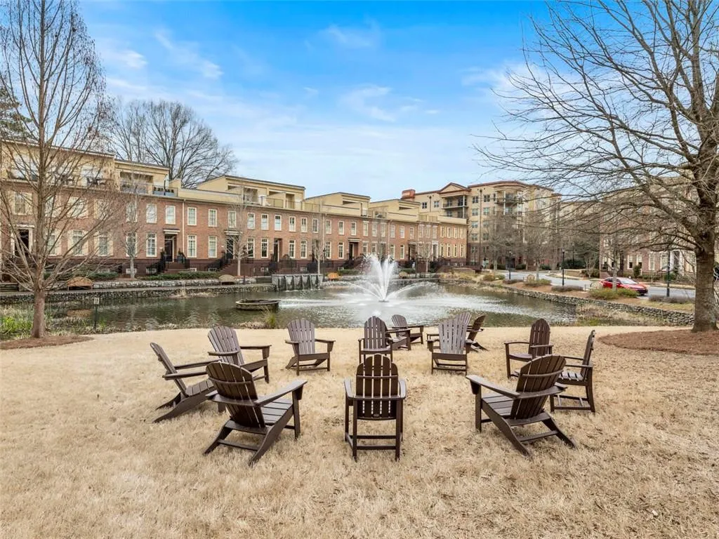 200 River Vista Drive Unit 235, Atlanta, Georgia 30339, 2 Bedrooms Bedrooms, ,2 BathroomsBathrooms,Residential,Sold,200 River Vista Drive Unit 235,7228806