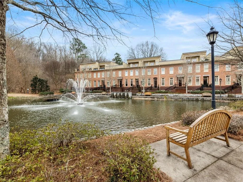 200 River Vista Drive Unit 235, Atlanta, Georgia 30339, 2 Bedrooms Bedrooms, ,2 BathroomsBathrooms,Residential,Sold,200 River Vista Drive Unit 235,7228806