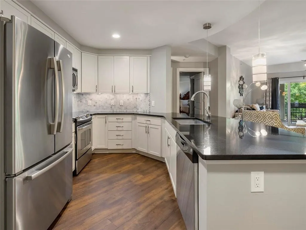 200 River Vista Drive Unit 235, Atlanta, Georgia 30339, 2 Bedrooms Bedrooms, ,2 BathroomsBathrooms,Residential,Sold,200 River Vista Drive Unit 235,7228806