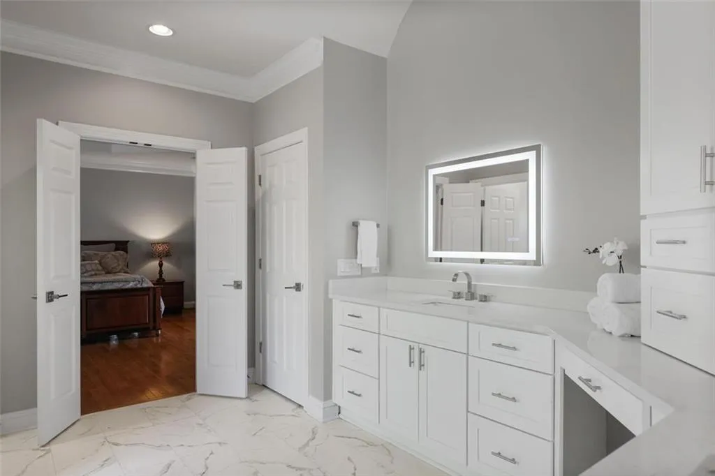225 Farmbrooke Court, Sandy Springs, Georgia 30350, 8 Bedrooms Bedrooms, ,6 BathroomsBathrooms,Residential,For Sale,225 Farmbrooke Court,7567150