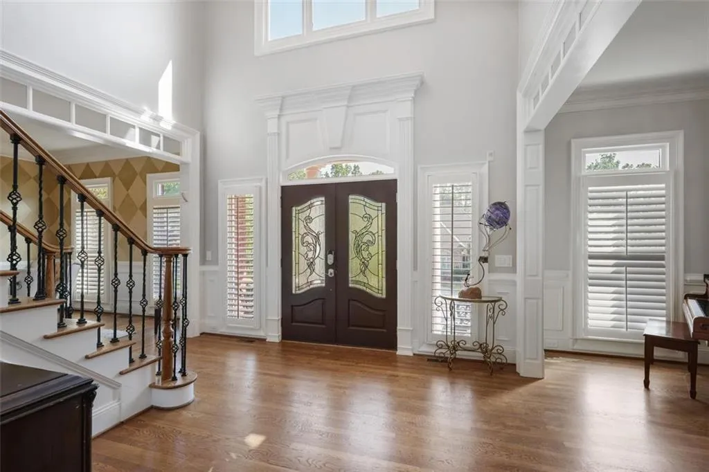225 Farmbrooke Court, Sandy Springs, Georgia 30350, 8 Bedrooms Bedrooms, ,6 BathroomsBathrooms,Residential,For Sale,225 Farmbrooke Court,7567150