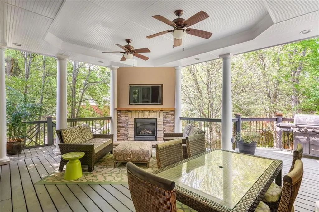 225 Farmbrooke Court, Sandy Springs, Georgia 30350, 8 Bedrooms Bedrooms, ,6 BathroomsBathrooms,Residential,For Sale,225 Farmbrooke Court,7567150