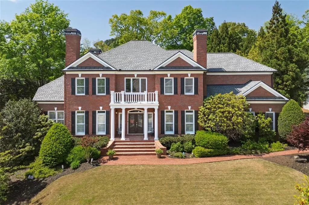 225 Farmbrooke Court, Sandy Springs, Georgia 30350, 8 Bedrooms Bedrooms, ,6 BathroomsBathrooms,Residential,For Sale,225 Farmbrooke Court,7567150