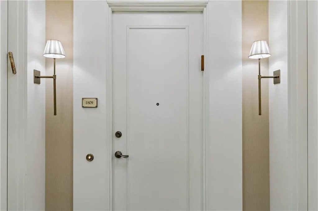 3630 Peachtree Road Ne Unit 1809, Atlanta, Georgia 30326, 1 Bedroom Bedrooms, 0 ,1 BathroomBathrooms,Residential,For Sale,3630 Peachtree Road Ne Unit 1809,7739516
