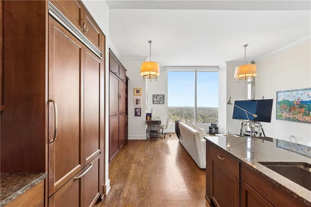 3630 Peachtree Road Ne Unit 1809, Atlanta, Georgia 30326, 1 Bedroom Bedrooms, 0 ,1 BathroomBathrooms,Residential,For Sale,3630 Peachtree Road Ne Unit 1809,7739516