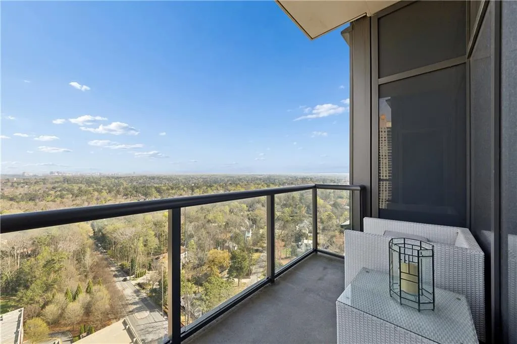 3630 Peachtree Road Ne Unit 1809, Atlanta, Georgia 30326, 1 Bedroom Bedrooms, 0 ,1 BathroomBathrooms,Residential,For Sale,3630 Peachtree Road Ne Unit 1809,7739516