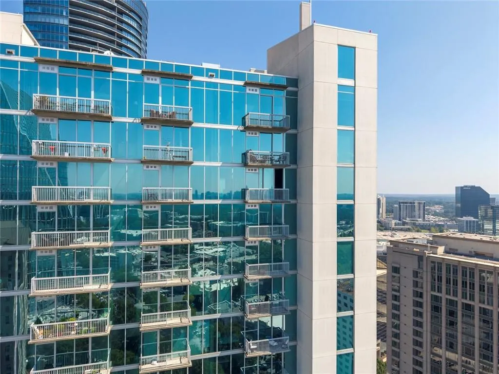 3324 Peachtree Road Ne Unit 2804, Atlanta, Georgia 30326, 1 Bedroom Bedrooms, 0 ,1 BathroomBathrooms,Residential,For Sale,3324 Peachtree Road Ne Unit 2804,7843845
