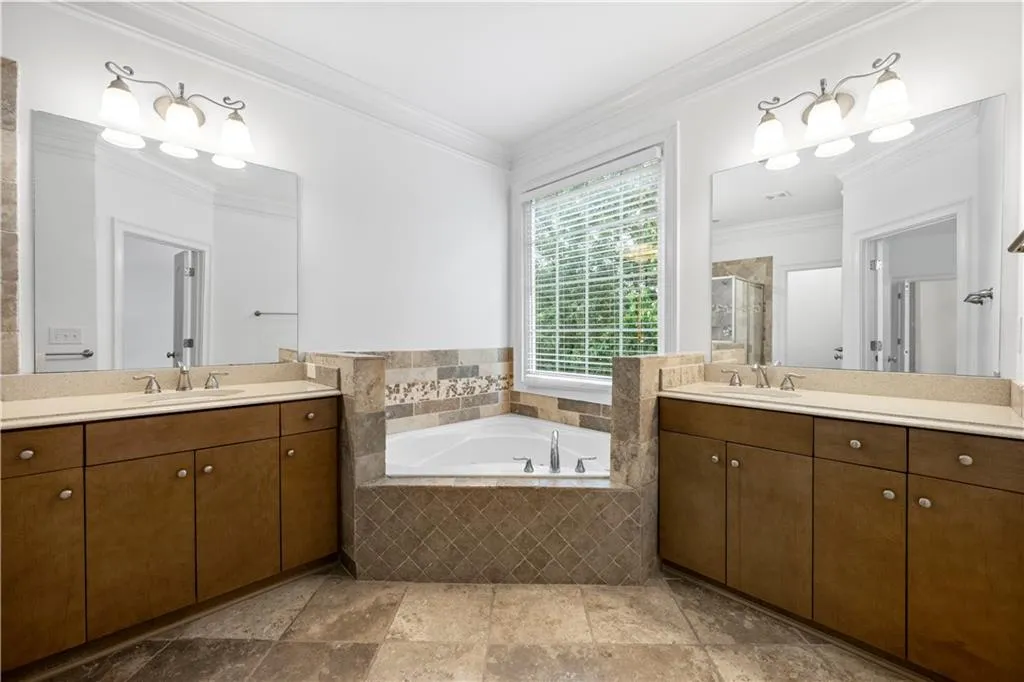 1003 Pearl Point, Atlanta, Georgia 30328, 2 Bedrooms Bedrooms, ,3 BathroomsBathrooms,Residential,Sold,1003 Pearl Point,7422340