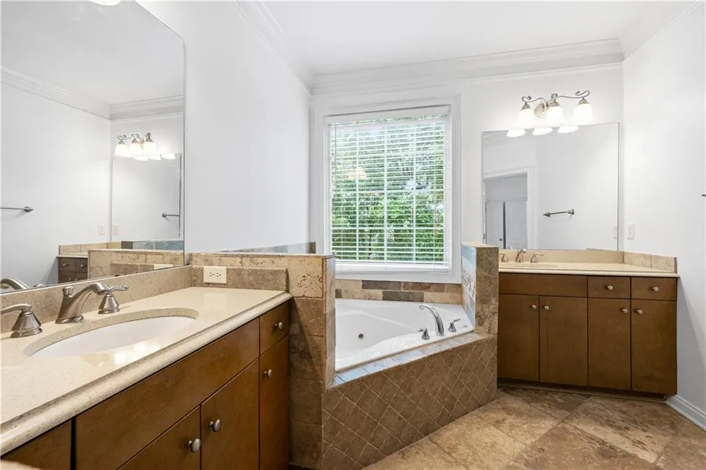 1003 Pearl Point, Atlanta, Georgia 30328, 2 Bedrooms Bedrooms, ,3 BathroomsBathrooms,Residential,Sold,1003 Pearl Point,7422340