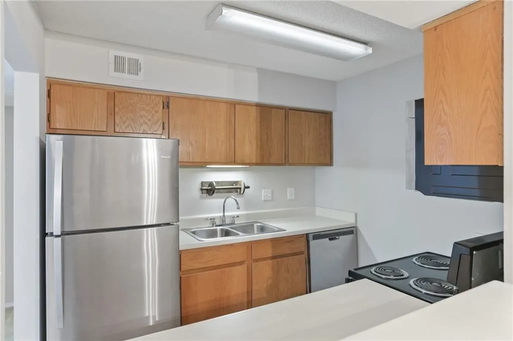 1813 Huntingdon Chase, Atlanta, Georgia 30350, 1 Bedroom Bedrooms, ,1 BathroomBathrooms,Residential,Sold,1813 Huntingdon Chase,6728942