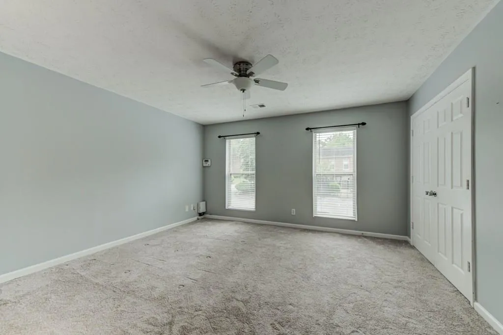 135 N River Drive, Sandy Springs, Georgia 30350, 2 Bedrooms Bedrooms, ,2 BathroomsBathrooms,Residential,Sold,135 N River Drive,6565210