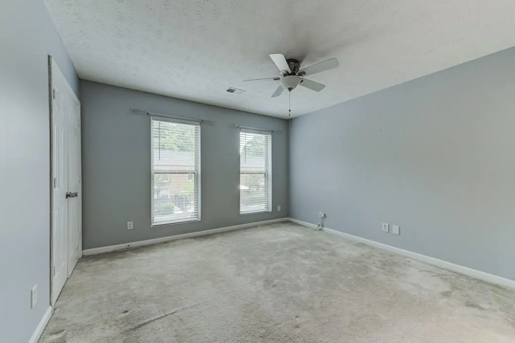 135 N River Drive, Sandy Springs, Georgia 30350, 2 Bedrooms Bedrooms, ,2 BathroomsBathrooms,Residential,Sold,135 N River Drive,6565210