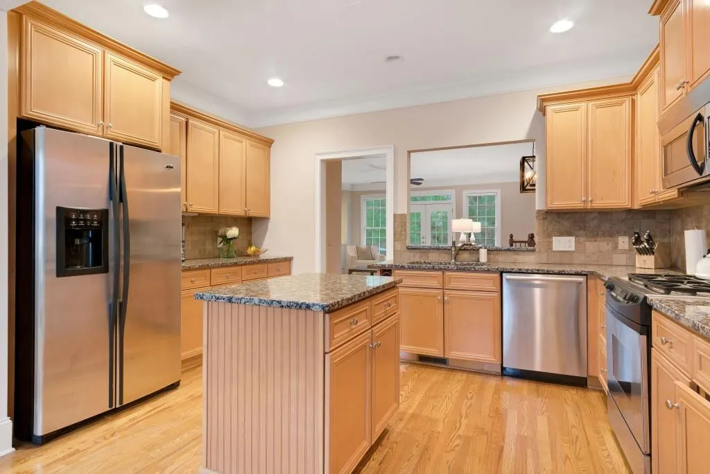 229 Chemin De Vie Ne, Atlanta, Georgia 30342, 4 Bedrooms Bedrooms, ,3 BathroomsBathrooms,Residential,Sold,229 Chemin De Vie Ne,6505718