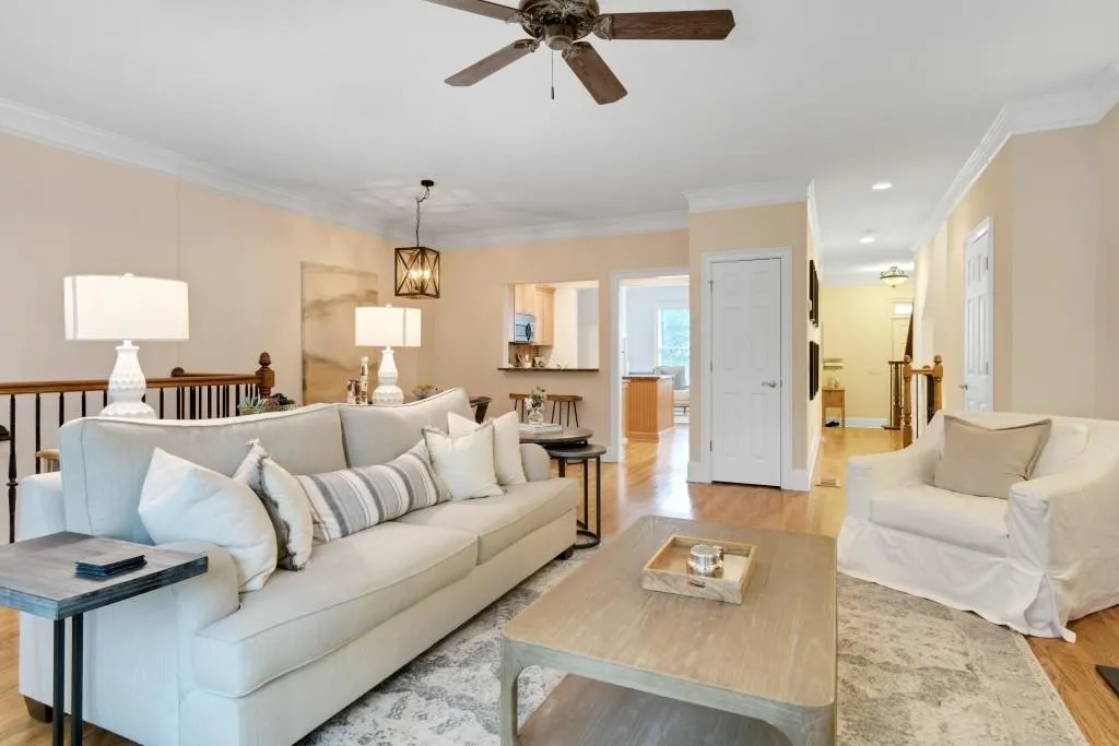 229 Chemin De Vie Ne, Atlanta, Georgia 30342, 4 Bedrooms Bedrooms, ,3 BathroomsBathrooms,Residential,Sold,229 Chemin De Vie Ne,6505718