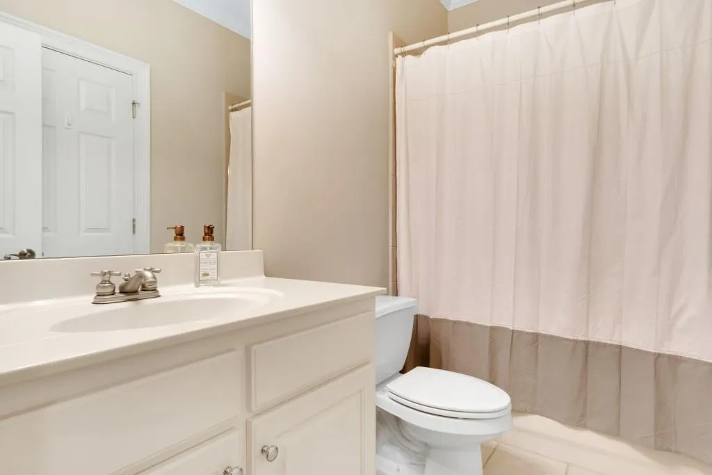 229 Chemin De Vie Ne, Atlanta, Georgia 30342, 4 Bedrooms Bedrooms, ,3 BathroomsBathrooms,Residential,Sold,229 Chemin De Vie Ne,6505718