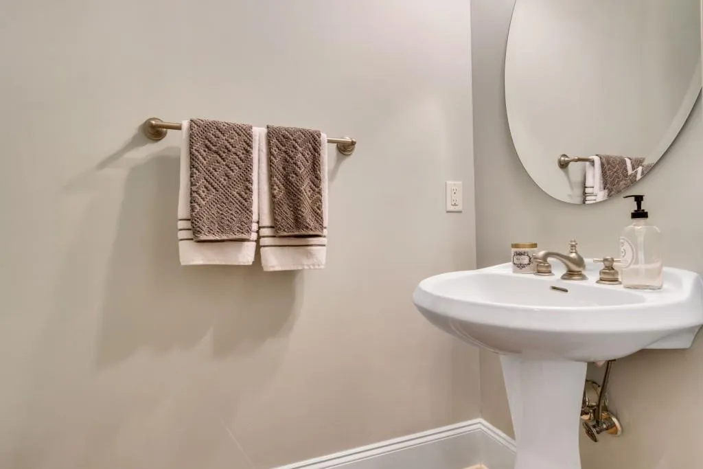 229 Chemin De Vie Ne, Atlanta, Georgia 30342, 4 Bedrooms Bedrooms, ,3 BathroomsBathrooms,Residential,Sold,229 Chemin De Vie Ne,6505718