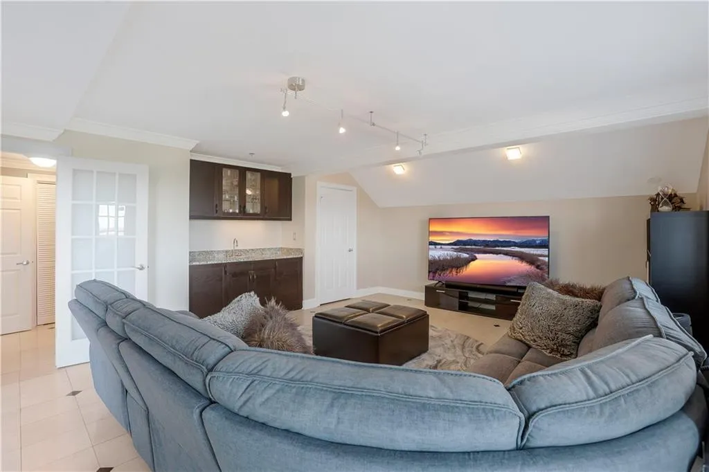 795 Hammond Drive Unit 2408, Atlanta, Georgia 30328, 2 Bedrooms Bedrooms, ,2 BathroomsBathrooms,Residential,Sold,795 Hammond Drive Unit 2408,7122635